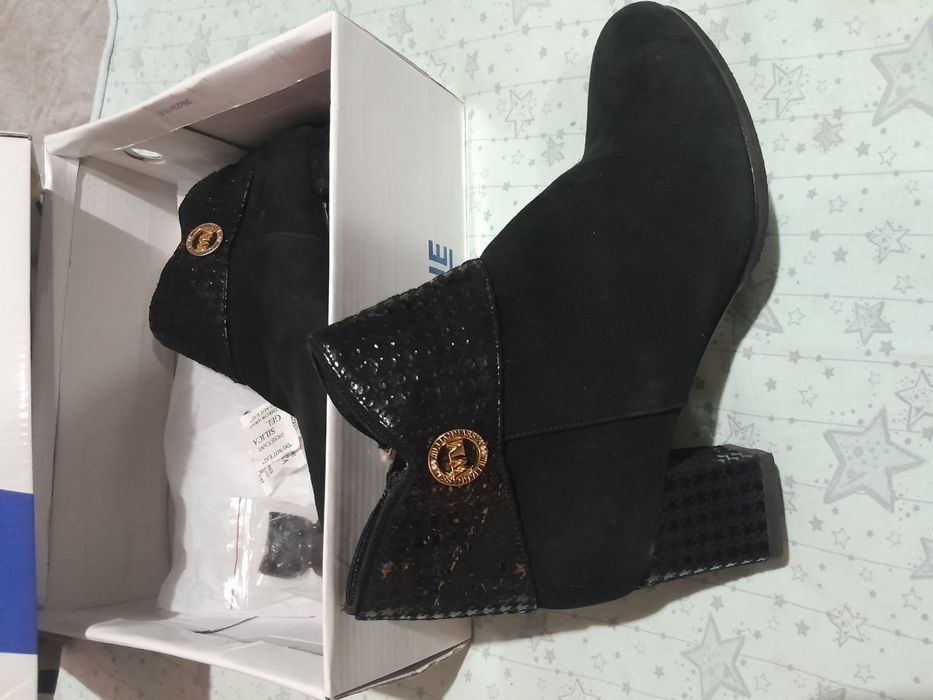 Продам зимние полу сапоги