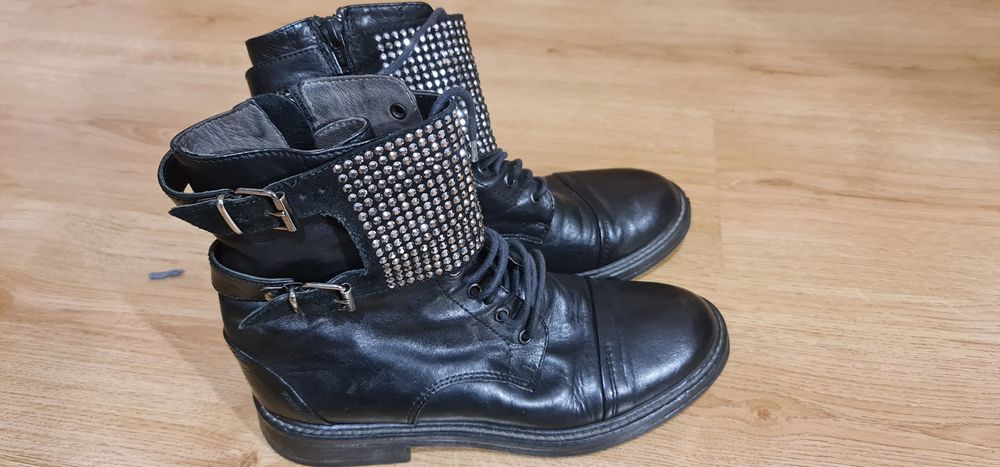 Боти от естествена кожа