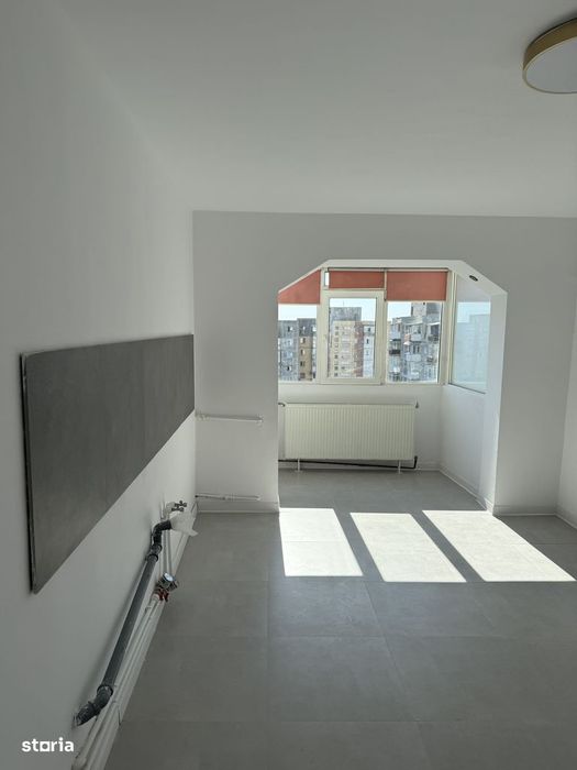 Vând apartament Craiovita nouă