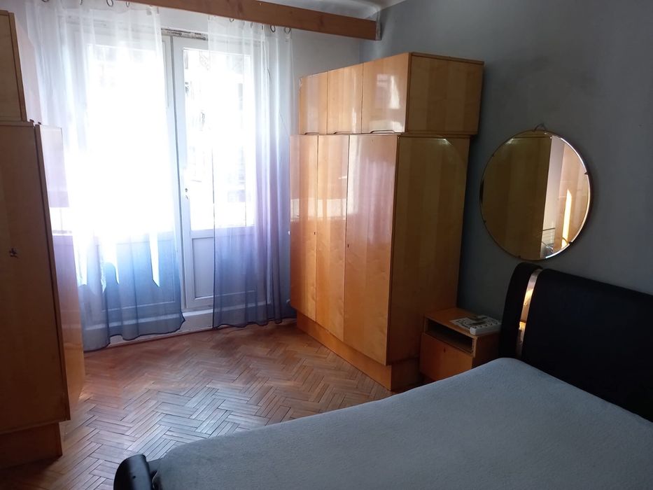 Inchiriez garsoniera centru Craiova