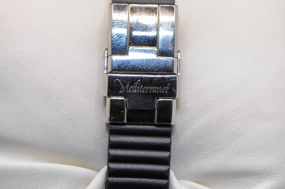 Швейцарски дамски часовник с 94 диаманта - Paul Picot  - Méditerranée