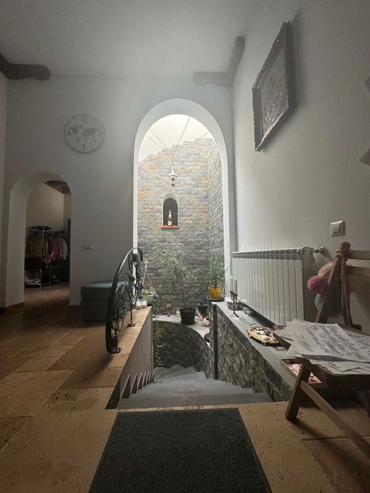 Casa Interbelica - zona Unirii - Bucuresti (vanzare sau inchiriere)
