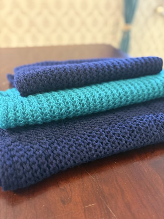 Вязанные шарфы ручной работы