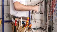 Electrician calificat