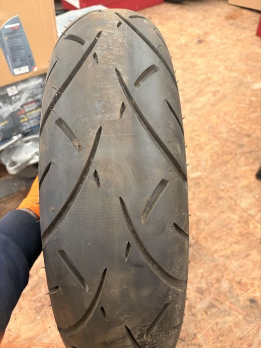 Roata spate Honda Shadow 600 + anvelopa Metzeler ME888 200/70/15 2022