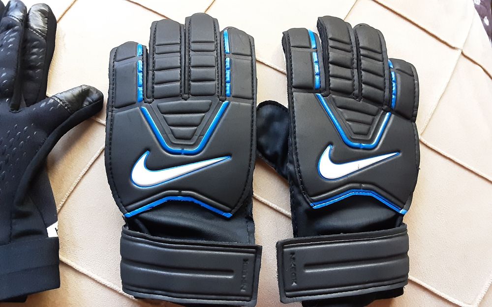 NIKE hyper warm ACADEMY детски зимни оригинални ръкавици за футбол