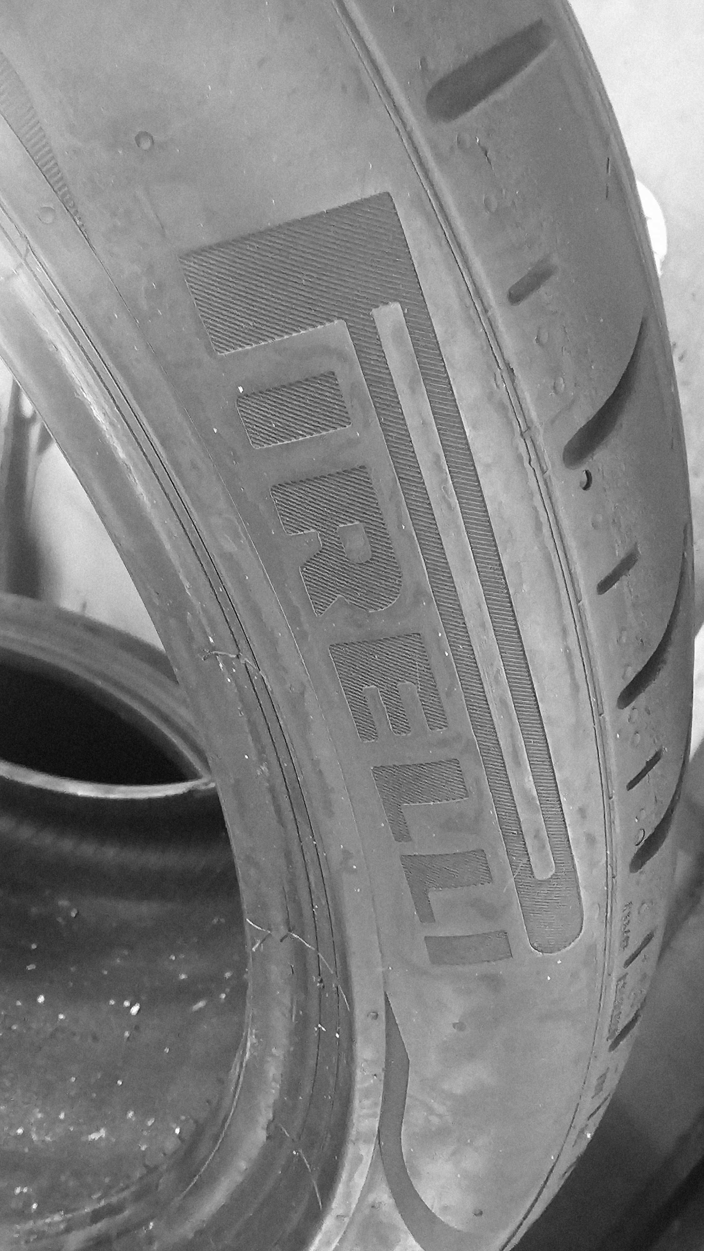 anvelope 275/35/19 PIRELLI vara