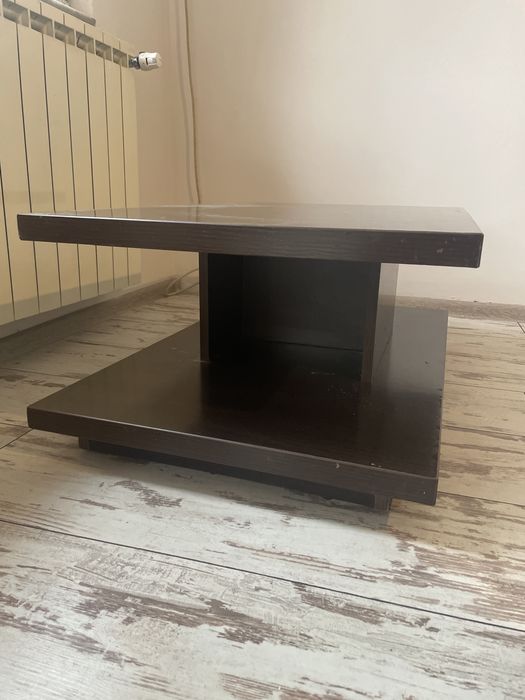 Donez masuta de cafea pt living din pal