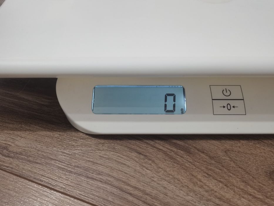 Vând cântar bebeluș