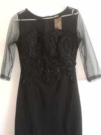 Rochie neagra cu aplicatii