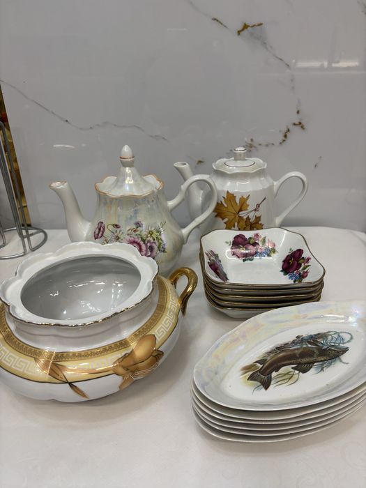 Комплект ыдыстар сатылады.