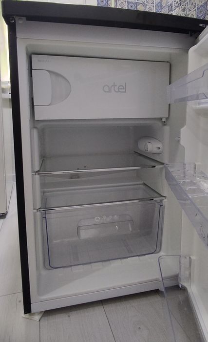 Мини холодильник Artel HS 137RN
