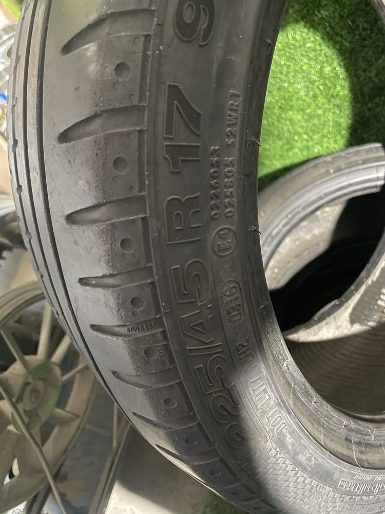 Продам шины 225/45 R17