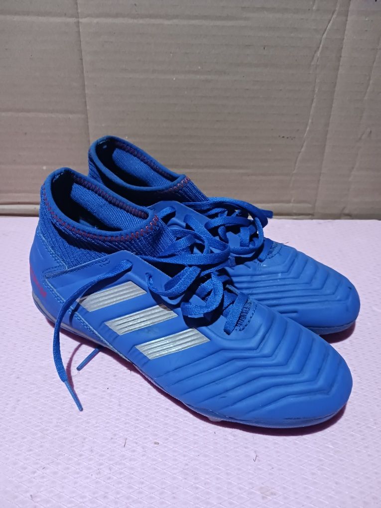 Adidași adidas predator mărimea 36