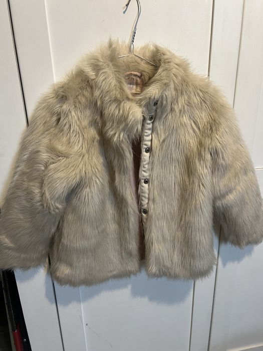 Blana H&M 128  marimea 7 / 8 ani
