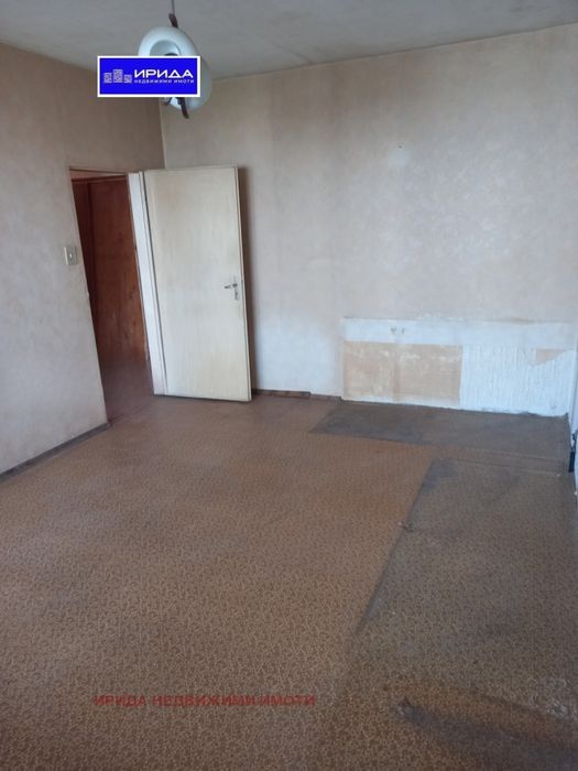 Двустаен апартамент в Надежда 1