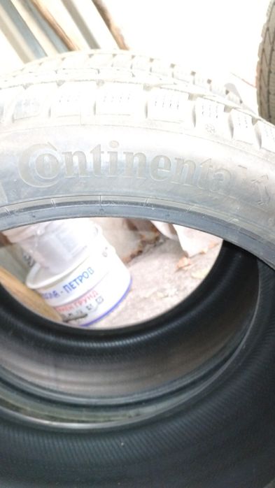 Гуми 225/40/18 Continental