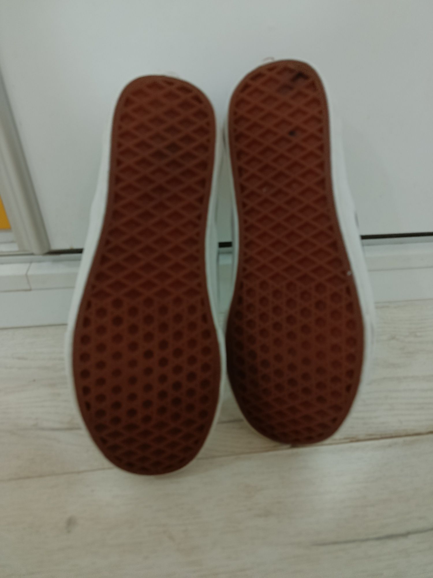 unisex обувки на Vans