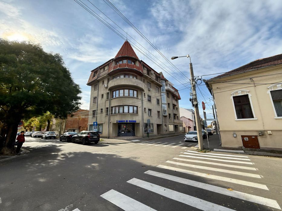 Apartament 2 camere de vanzare in Centrul Orasului
