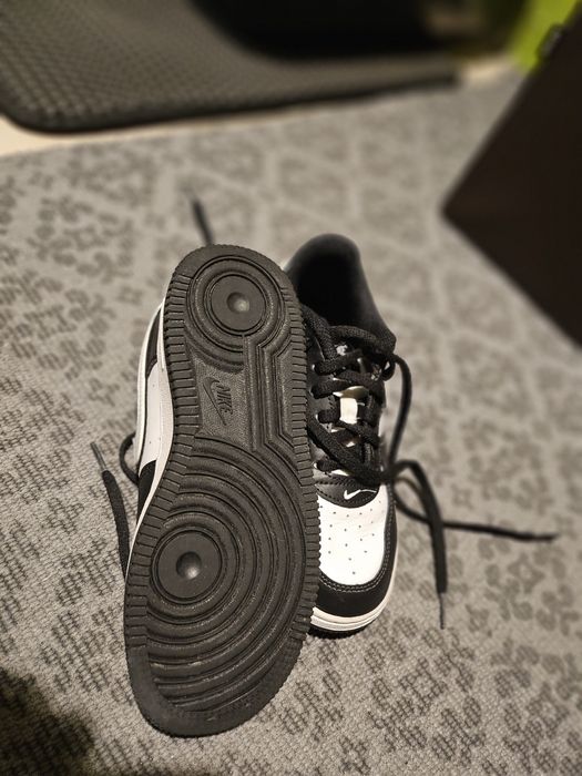 Спортни обувки и сандали Nike