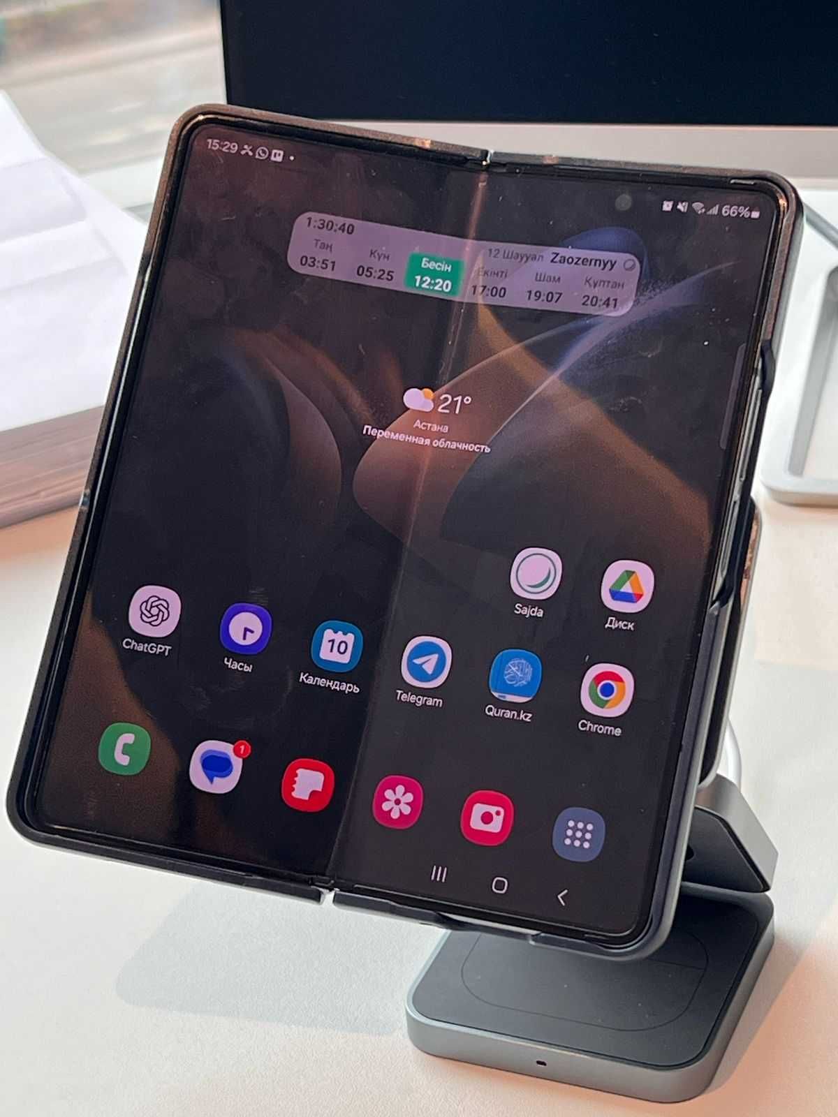 Samsung Z fold 4