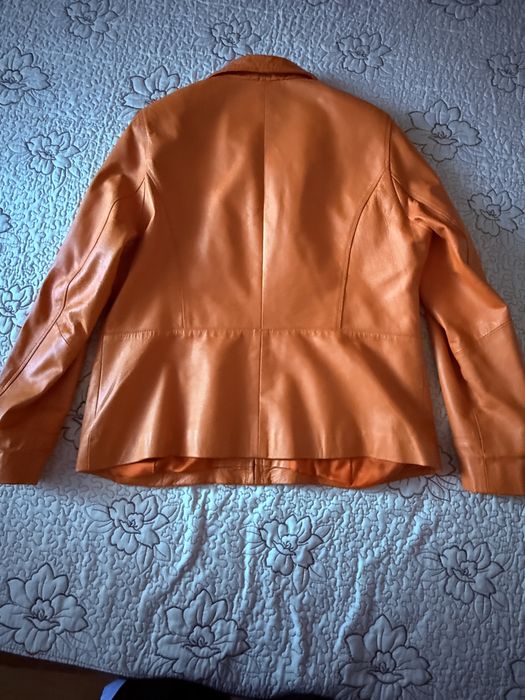 Vand geaca piele naturala barbati provenienta Spania