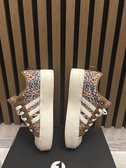 Маратонки Adiddas Bravada 2.0