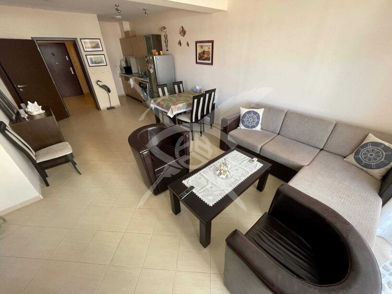 Продава се Тристаен апартамент в к.к. Слънчев бряг - 105 кв.м за 1048 €/кв.м - Снимка #1