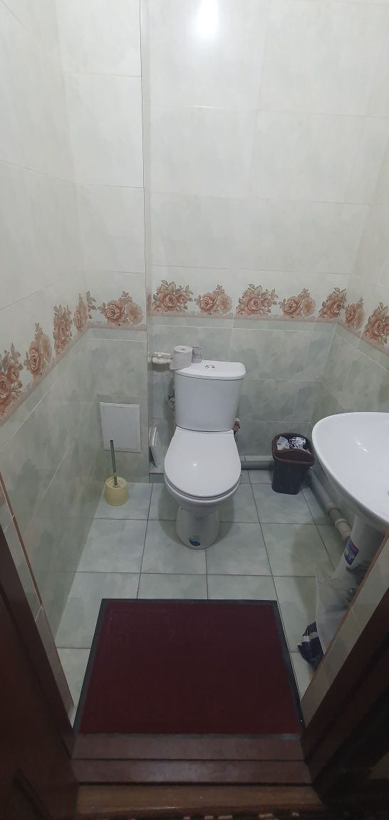 Dom sotiladi yangi 1   xonali 40m²  (Mashxura klinika) sal kelishamiz