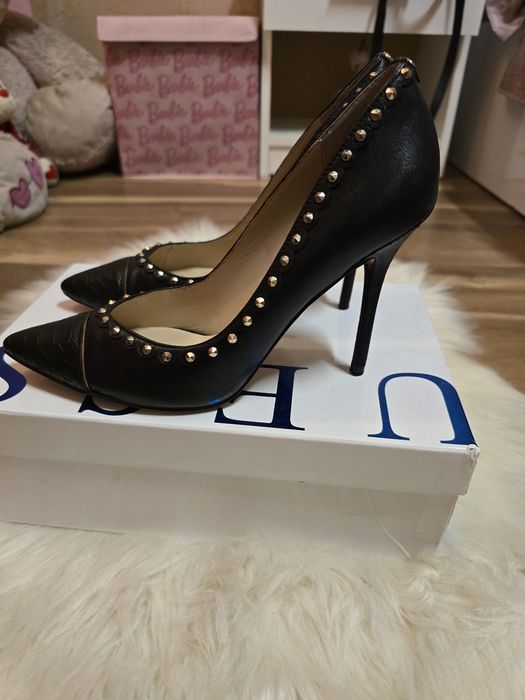 GUESS черни токчета