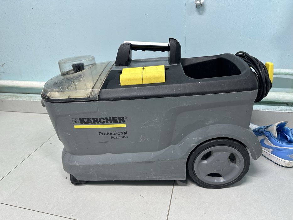 Продам пылесос Karcher puzzi 10/1