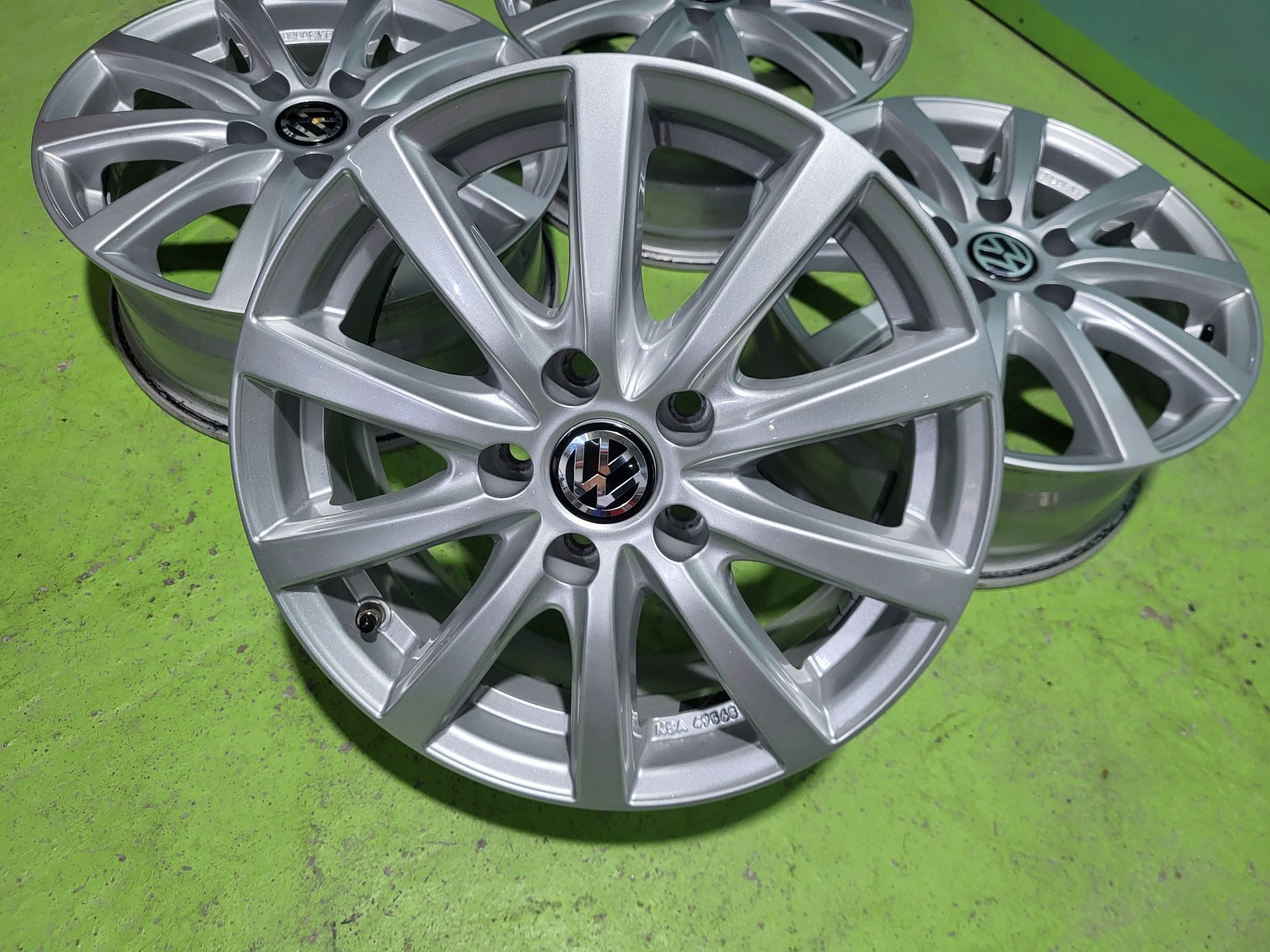 16 5x112 Vw Passat Golf Touran Caddy Skoda Audi