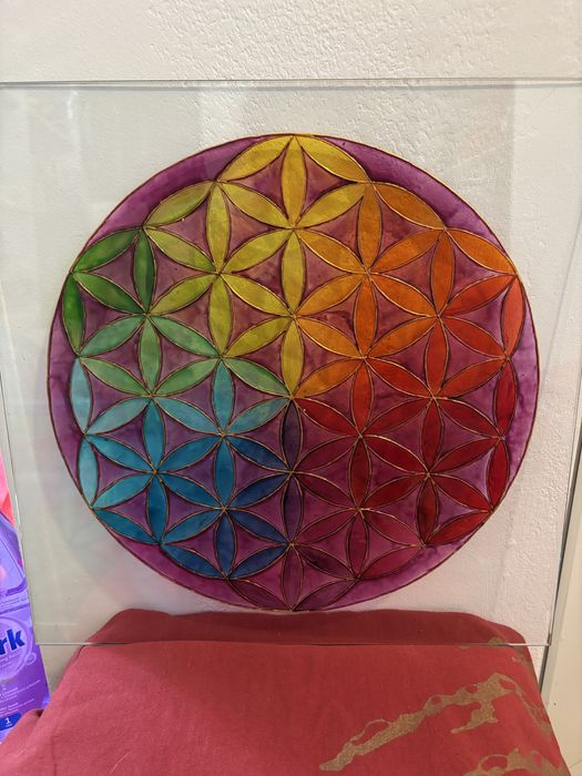 Pictură pe sticlă Floarea Vieții– nouă, lucrată manual