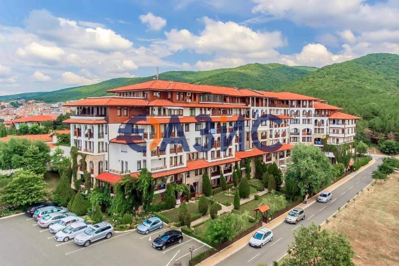 Тристаен апартамент в комплекс Етъра 3, 82 кв.м., Свети Влас, България