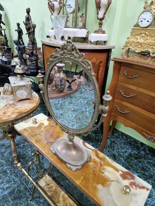 Чудесно антикварно английско бронзово огледало