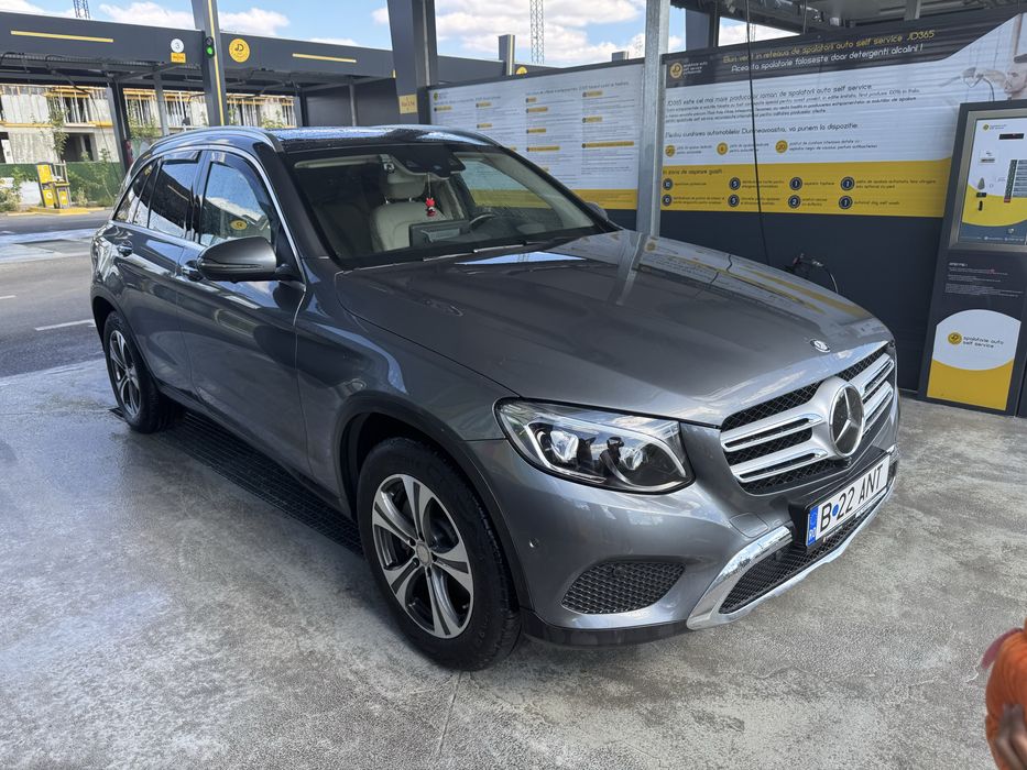 Mercedes GLC 250 d Biturbo variantă Luxury
