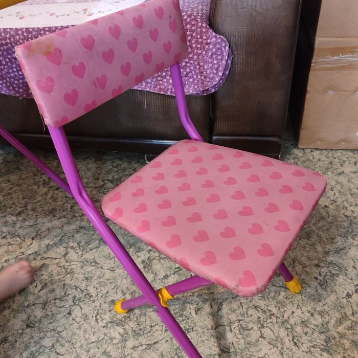 Продам детский стол со стульчиком