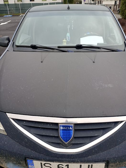 Vând Logan sau schimb