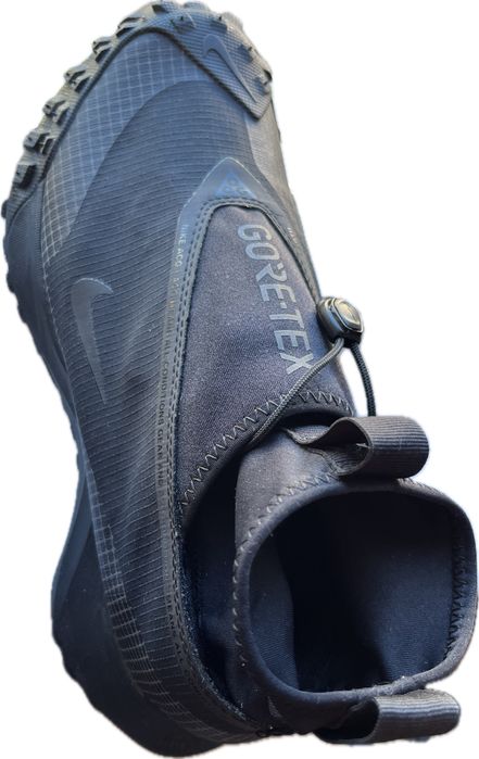 NIKE ACG - Black/ Black-Dark Grey