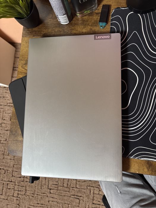 Laptop Lenovo IdeaPad S145