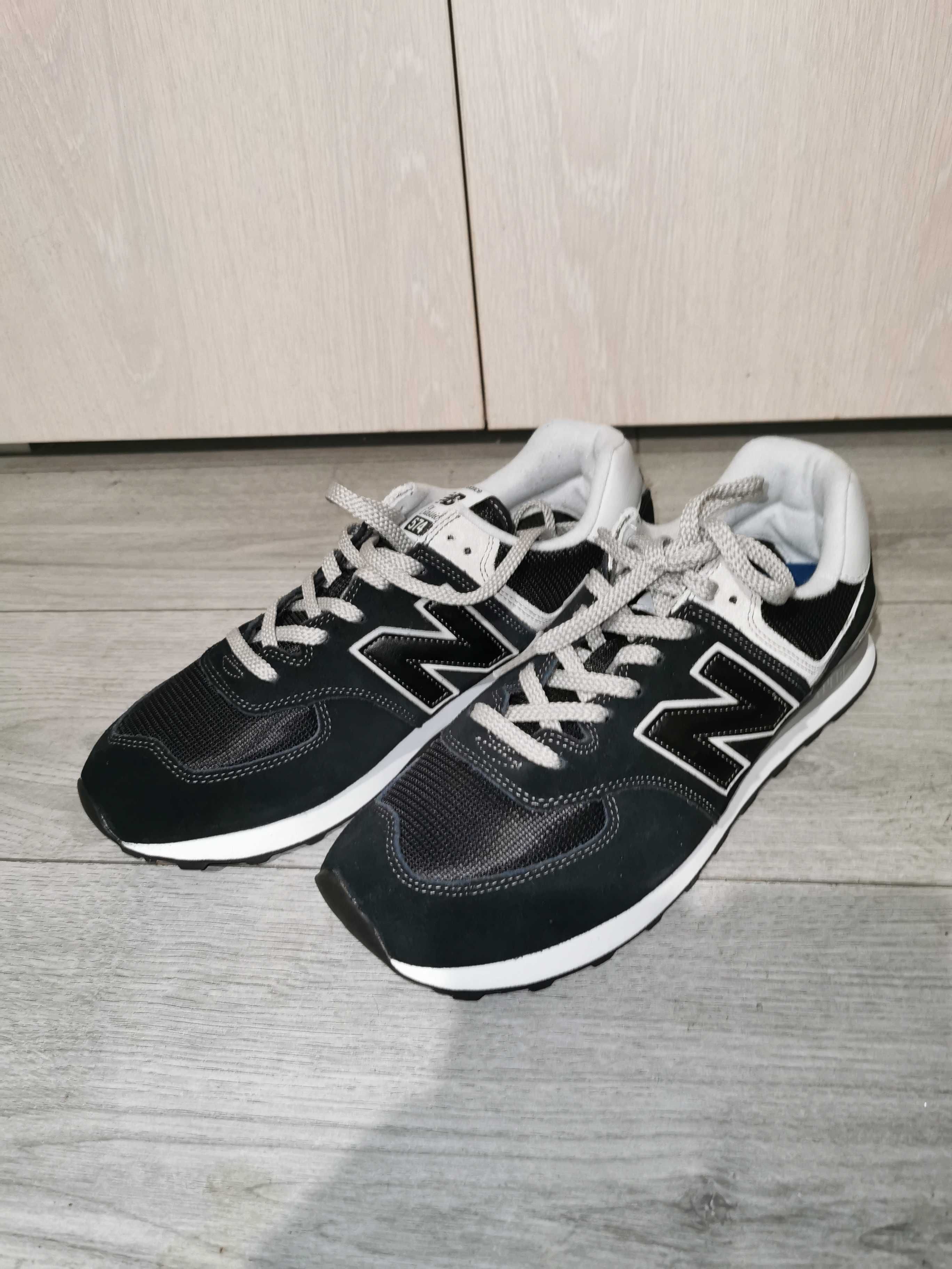 Adidasi barbati NEW BALANCE 574 noi - Marime 44.5 (US 10.5)