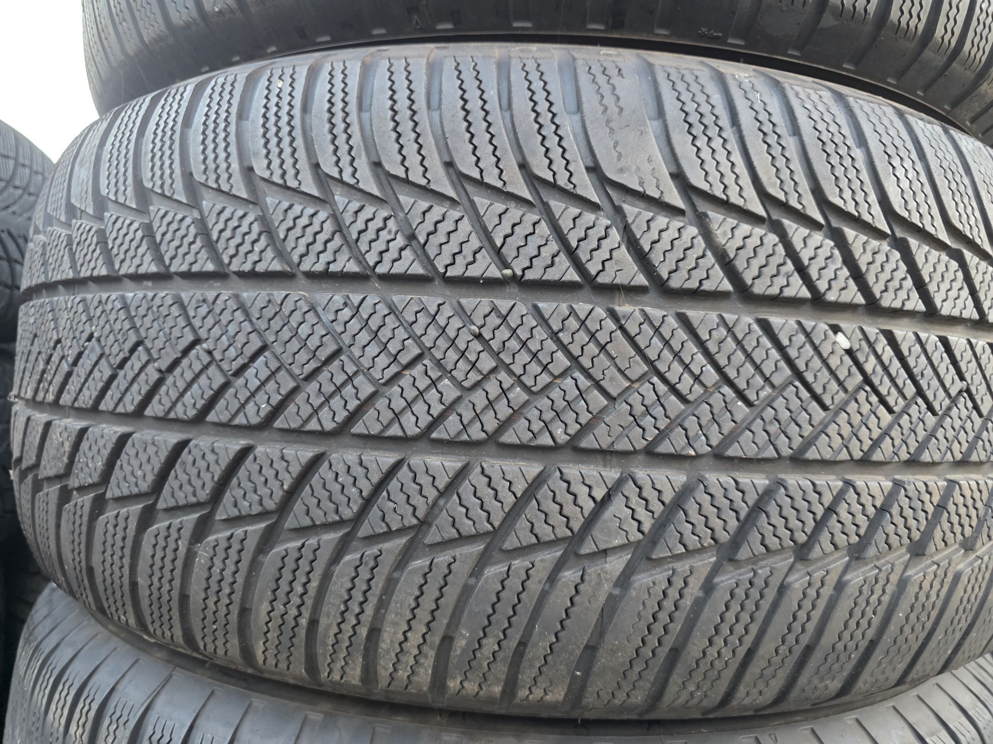 4бр Зимни гуми 265 50 19 - Bridgestone Runflat