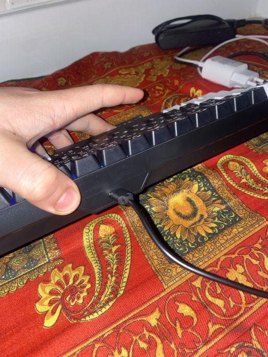 продам клавиатура