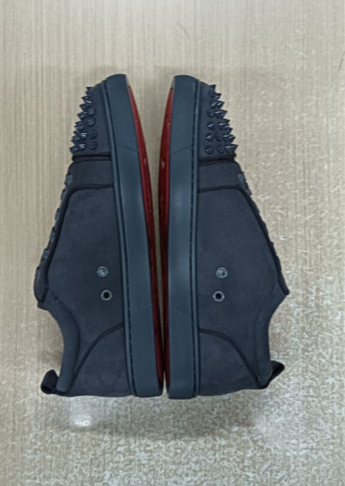 Обувки Christian Louboutin