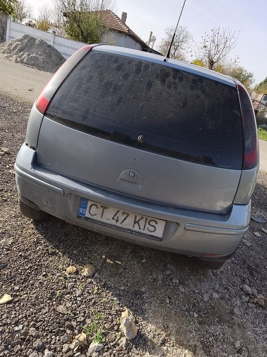 Opel CORSA C disponibil