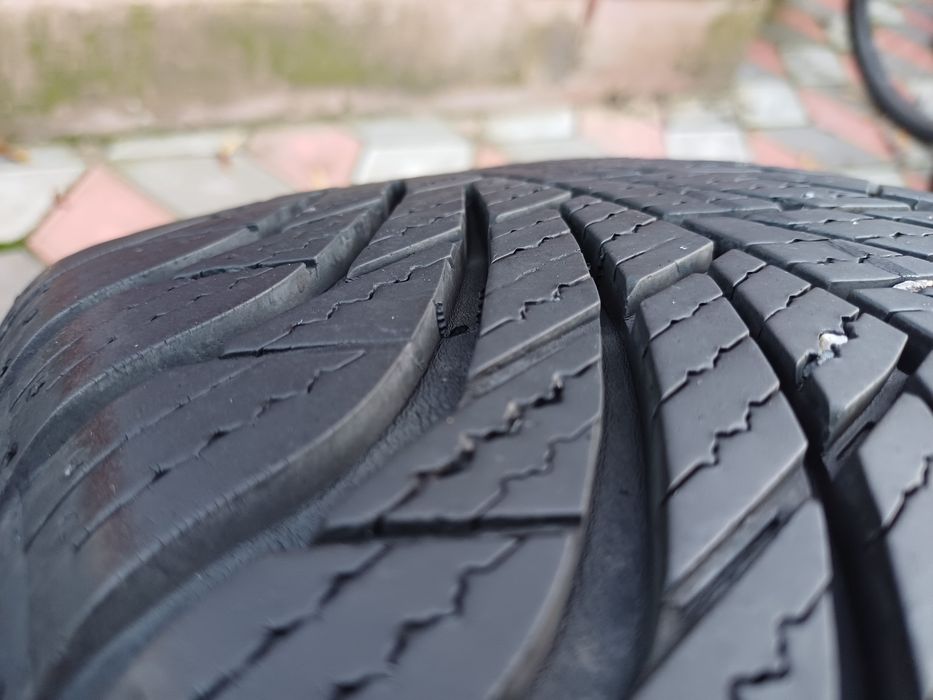 Vând 4 anvelope de iarna 195 55 r16 FULDA  foarte bune