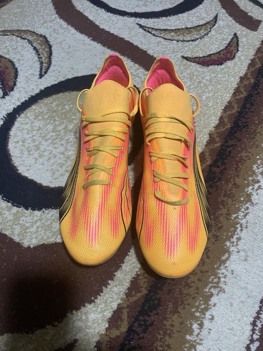 Ghete fotbal Puma Ultra marimea 44.5
