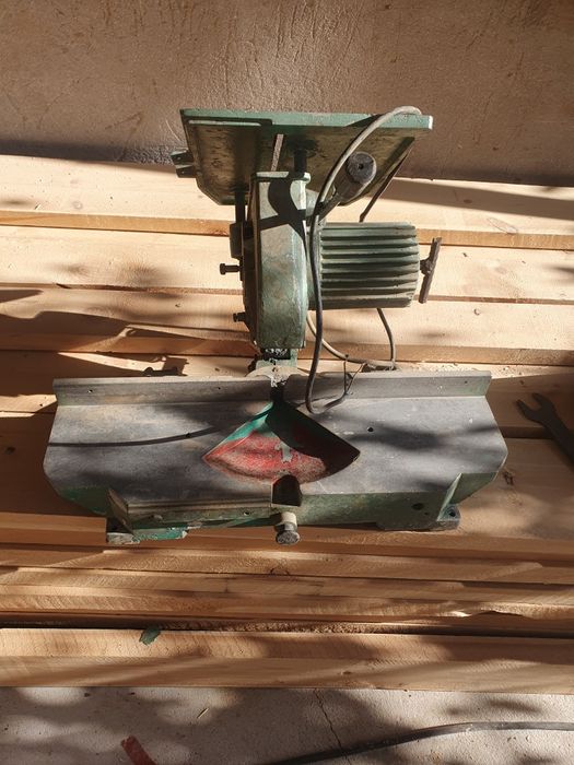 Tarsovka sotiladi 45° burchak kesadi