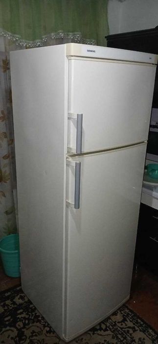 Холодильник продается