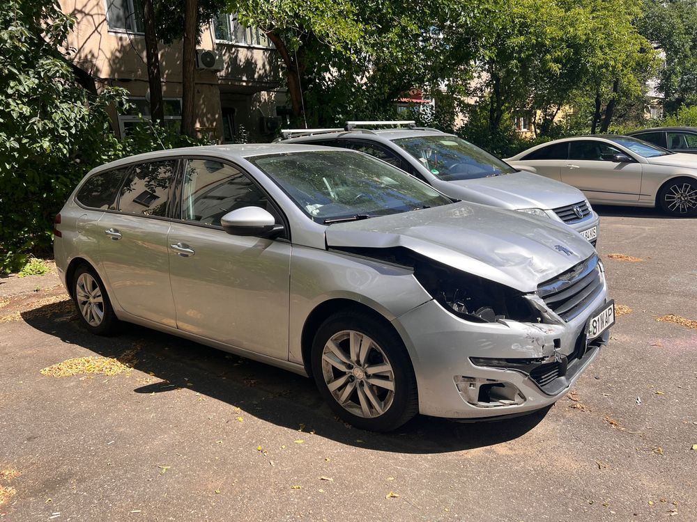 Peugeot 308 avariat 2016